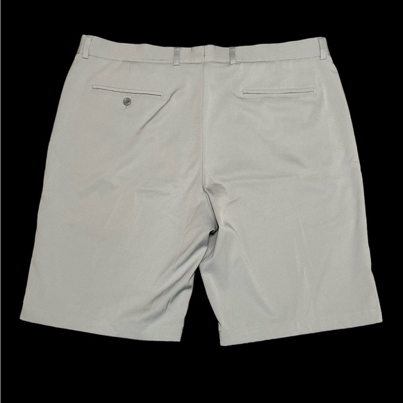 Men's Slazenger Golf  38 Large Chino Khakis Shorts Light Gray Grey Stretch EUC - Picture 4 of 9